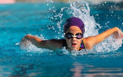 Los beneficios de la natación infantil