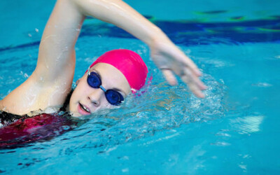 Practica natación el ejercicio ideal
