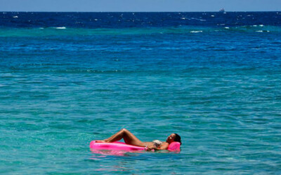 Rutina de natación para las vacaciones en la playa