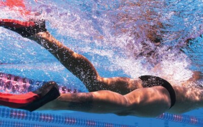 Las ventajas de entrenar con Palas de Natación! 